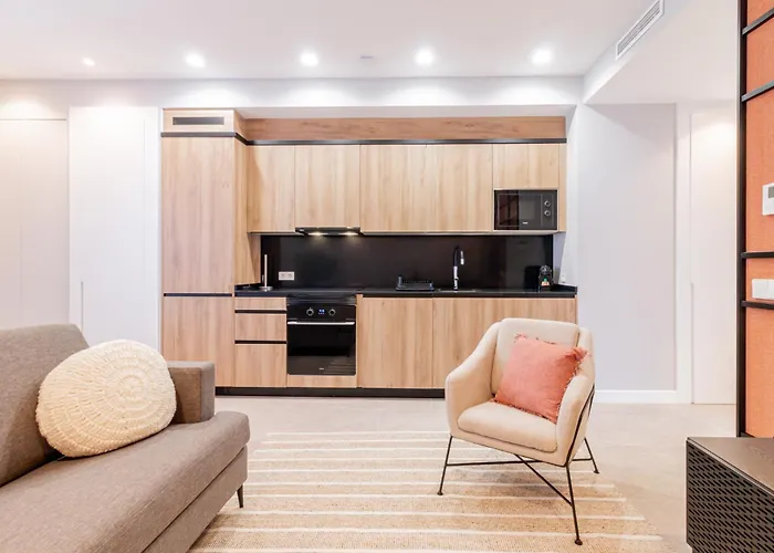 Home Art Apartments Bernabéu